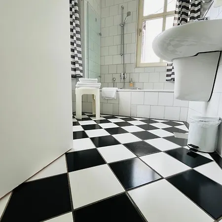 Breuer's Ruedesheimer Schloss Otel 4*