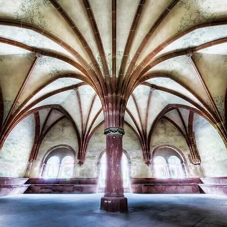 Breuer's Rüdesheimer Schloss 4*
