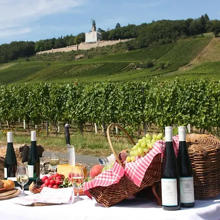 Breuer's Ruedesheimer Schloss 4*