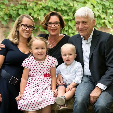 Breuer's Ruedesheimer Schloss