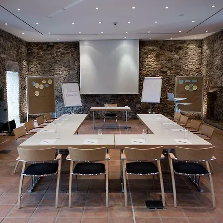 Breuer's Ruedesheimer Schloss 4*