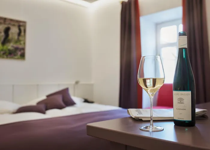 Breuer's Ruedesheimer Schloss