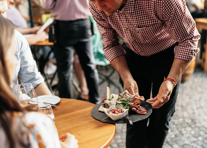 Breuer's Ruedesheimer Schloss