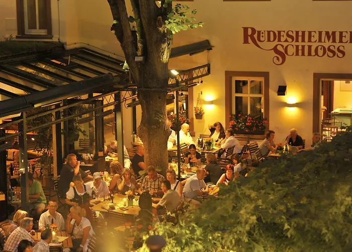 Breuer's Ruedesheimer Schloss Рюдесгайм-ам-Райн